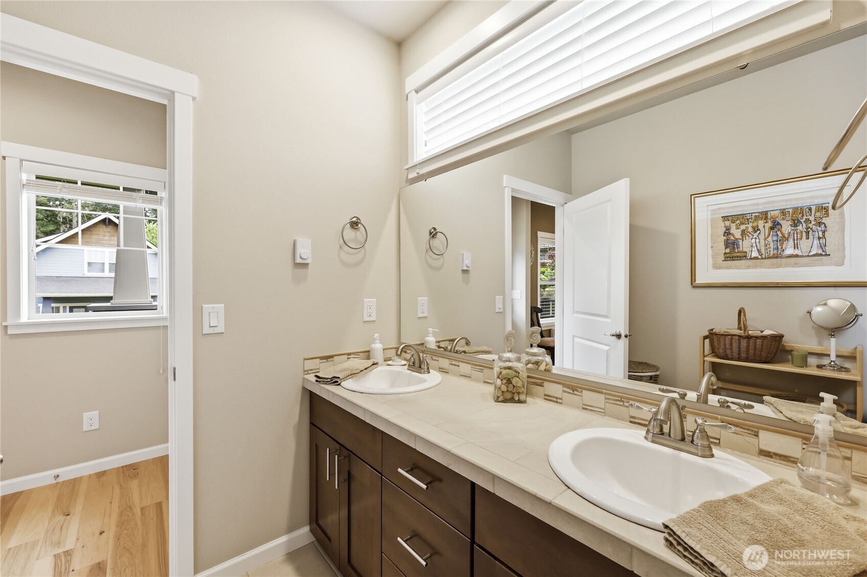 1720 NE Nutkana Way , Poulsbo, WA 98370