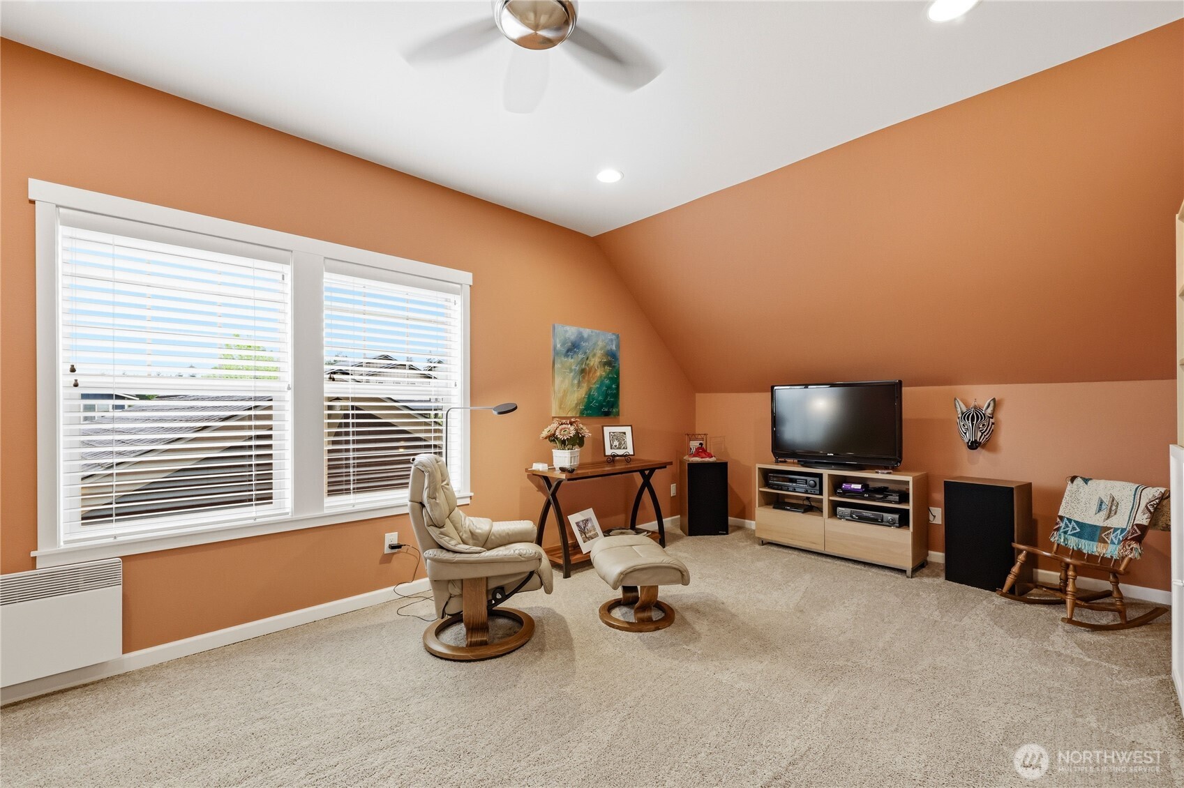 1720 NE Nutkana Way , Poulsbo, WA 98370