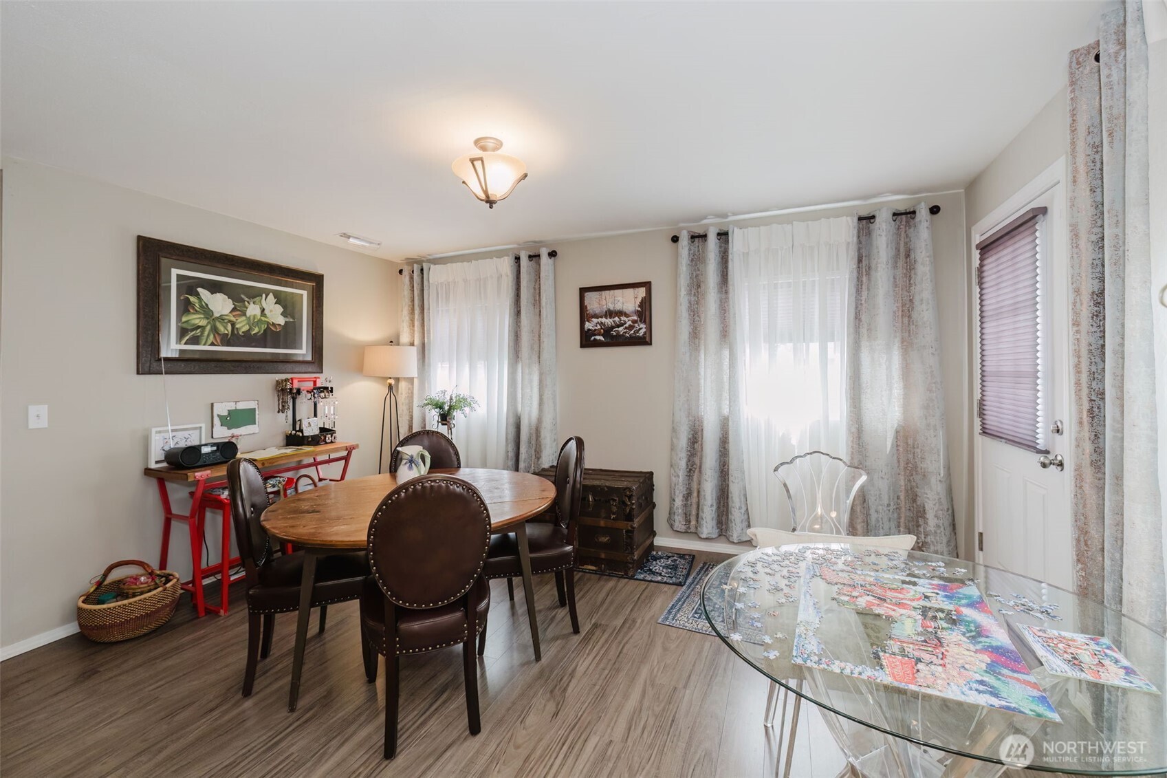 880 Hogan Lane , Bremerton, WA 98311