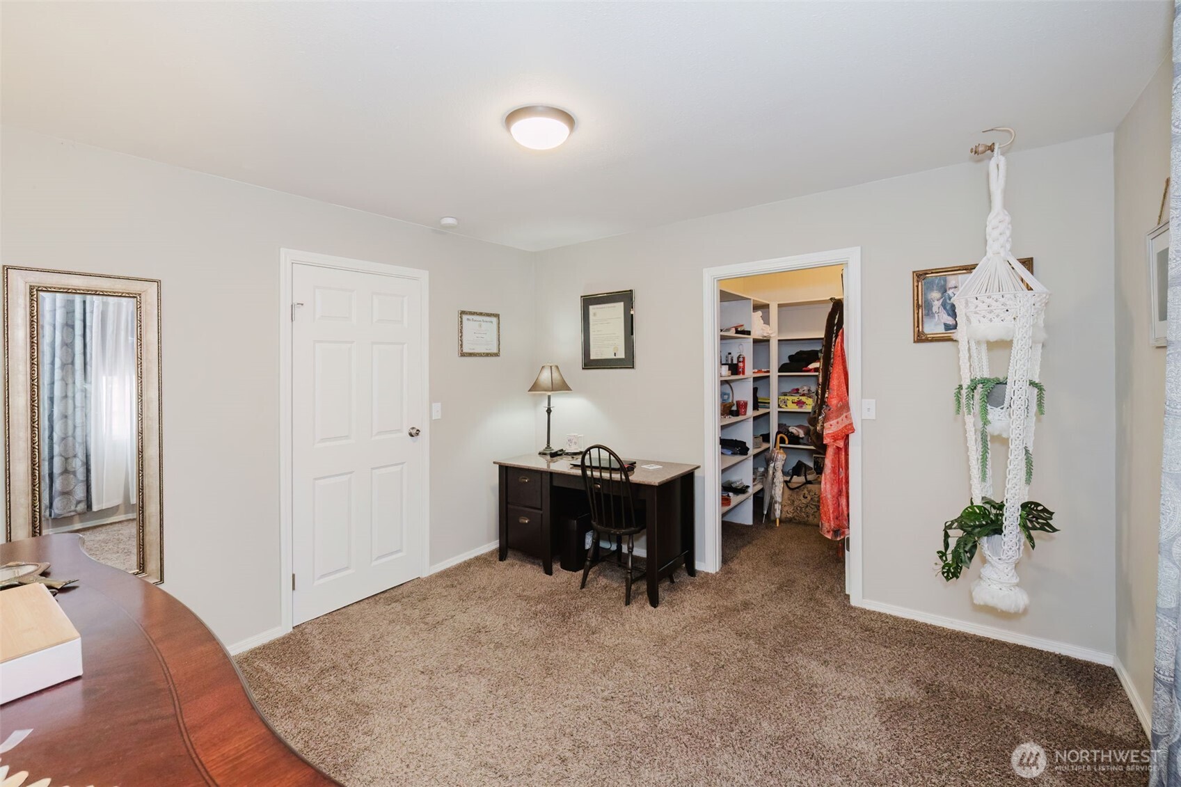 880 Hogan Lane , Bremerton, WA 98311