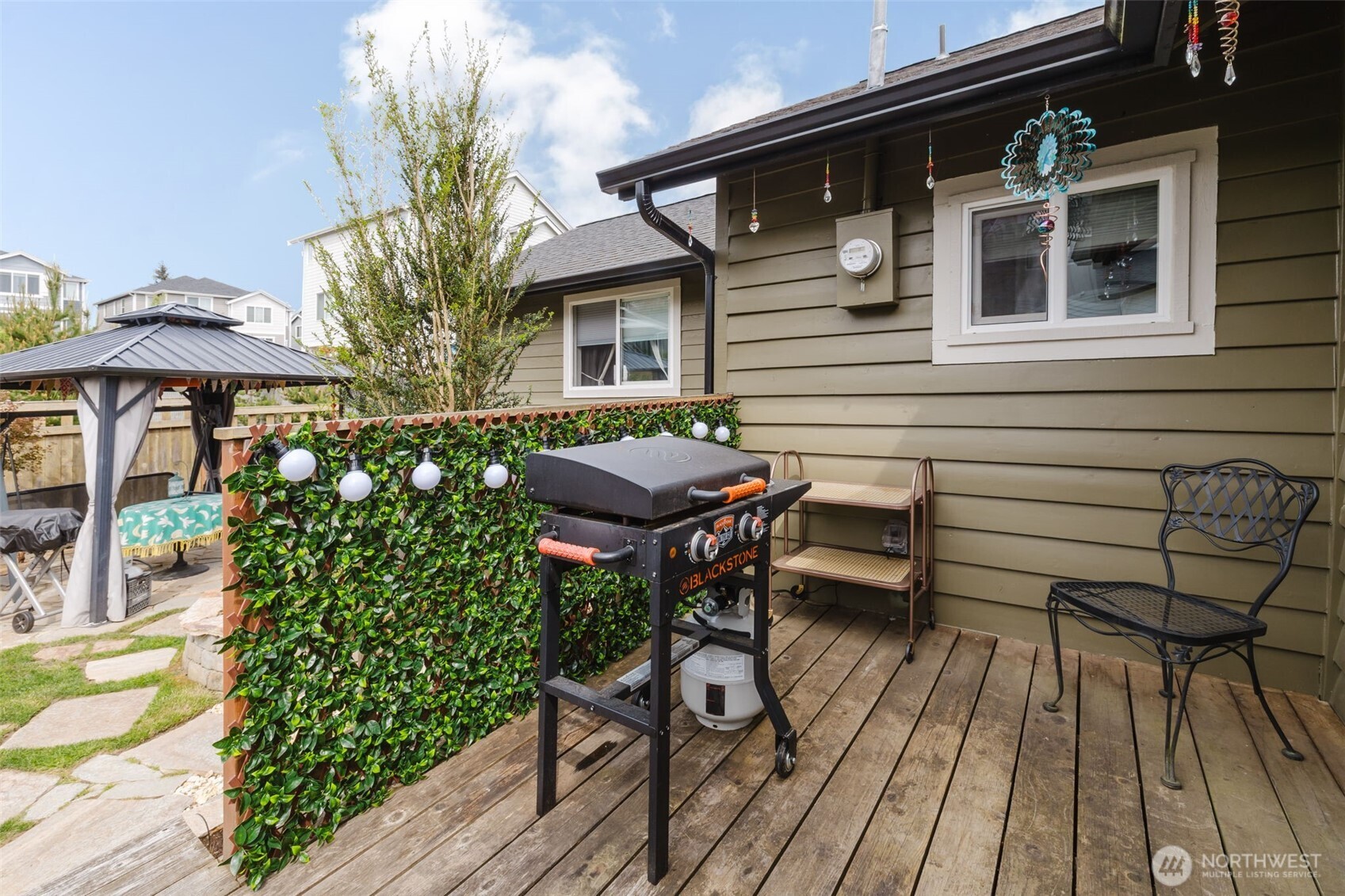 880 Hogan Lane , Bremerton, WA 98311