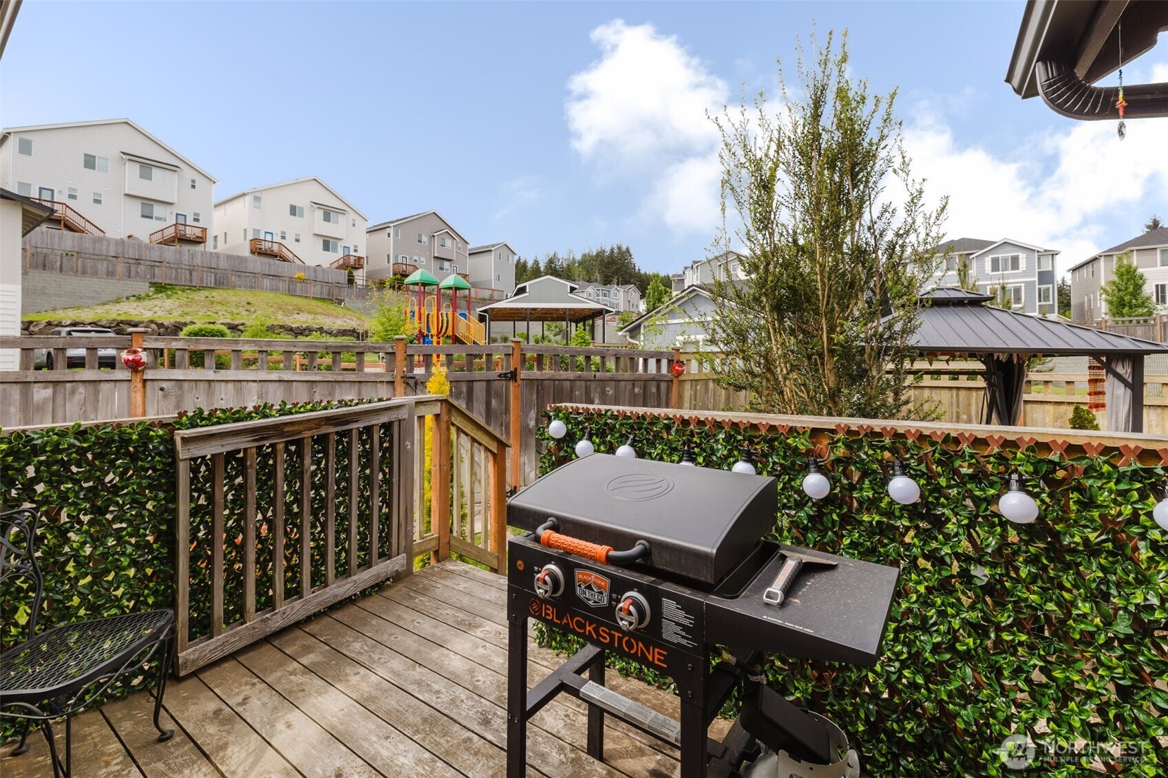 880 Hogan Lane , Bremerton, WA 98311