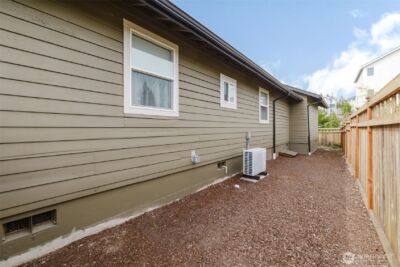 880 Hogan Lane , Bremerton, WA 98311 - Photo 38