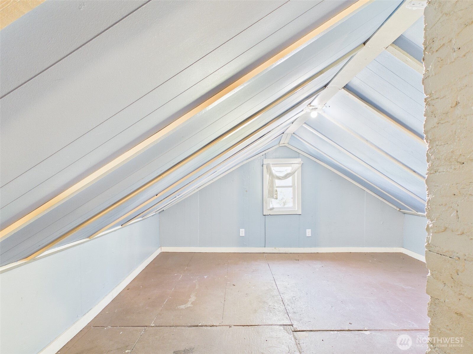 50 Klondike Road , Republic, WA 99166