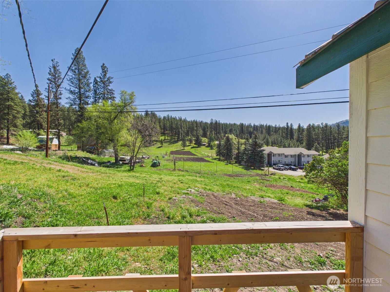 50 Klondike Road , Republic, WA 99166