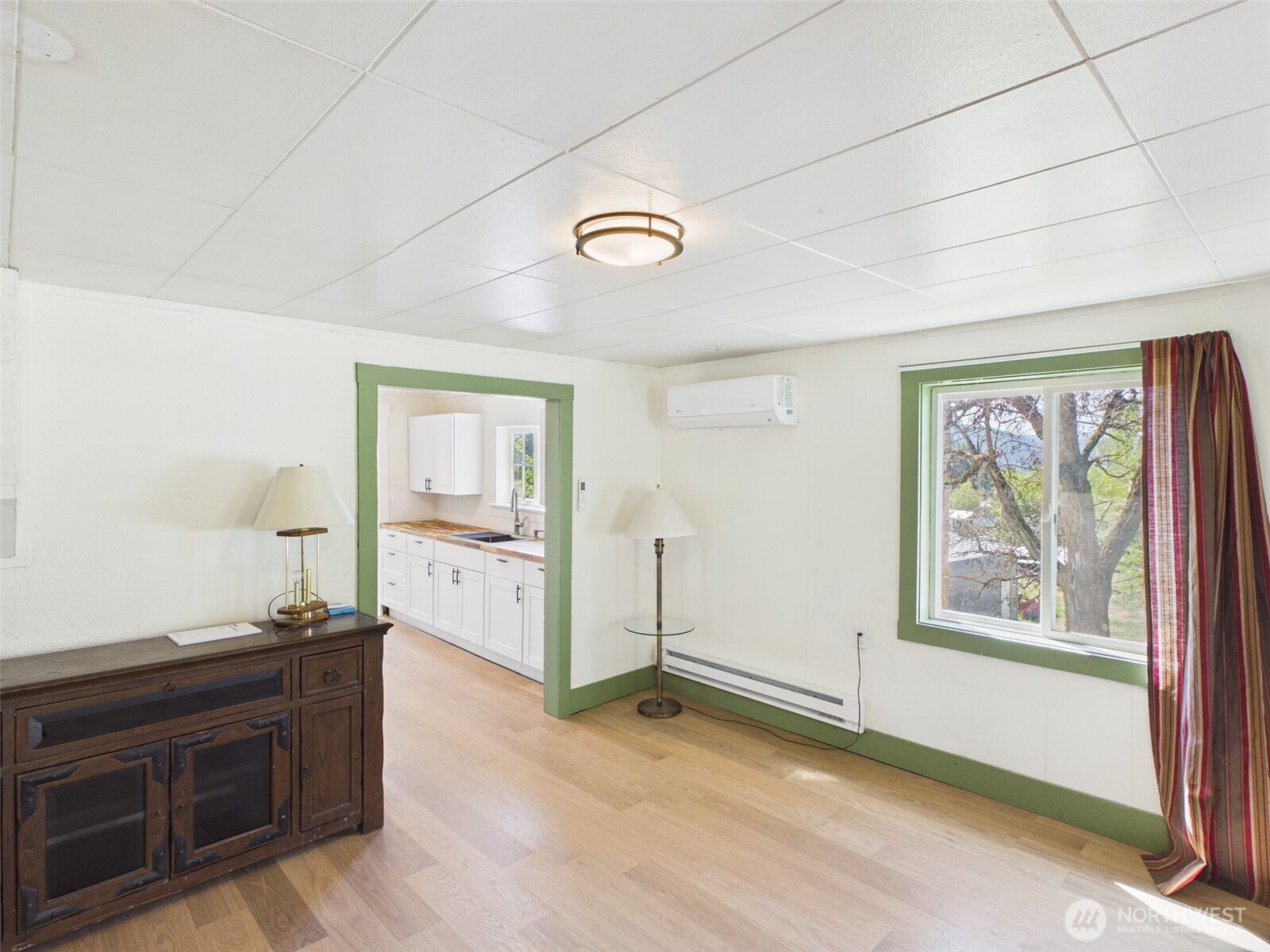 50 Klondike Road , Republic, WA 99166