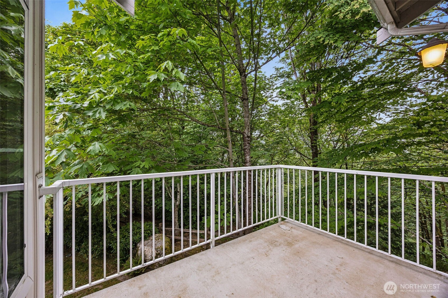 21048 40th Place S #J2, SeaTac, WA 98198
