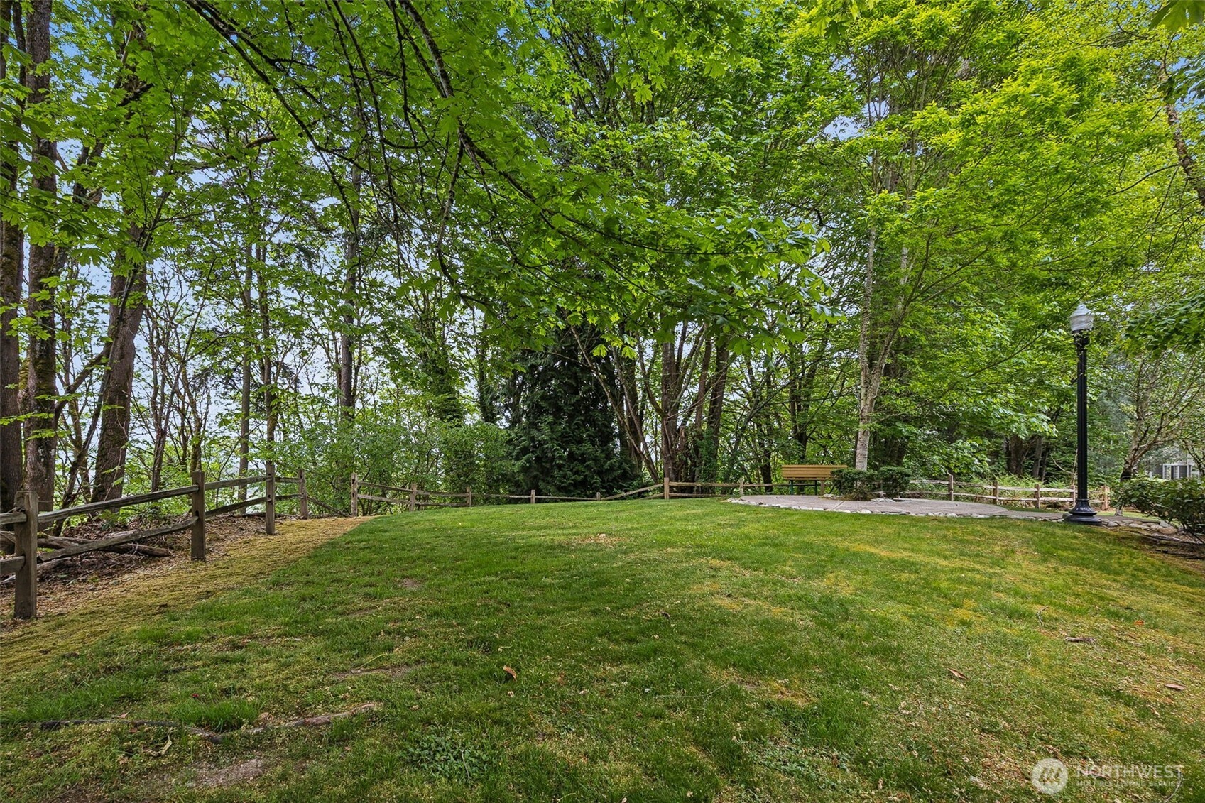 21048 40th Place S #J2, SeaTac, WA 98198