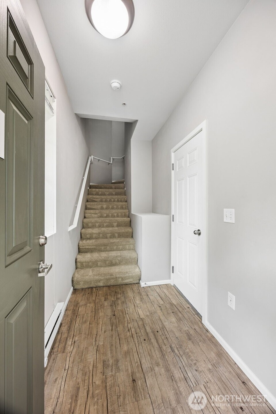 21048 40th Place S #J2, SeaTac, WA 98198