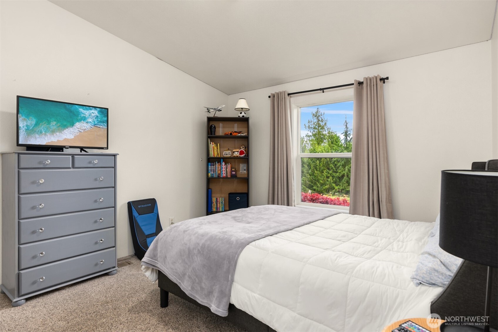 6009 NE Gunderson Road , Poulsbo, WA 98370-8838