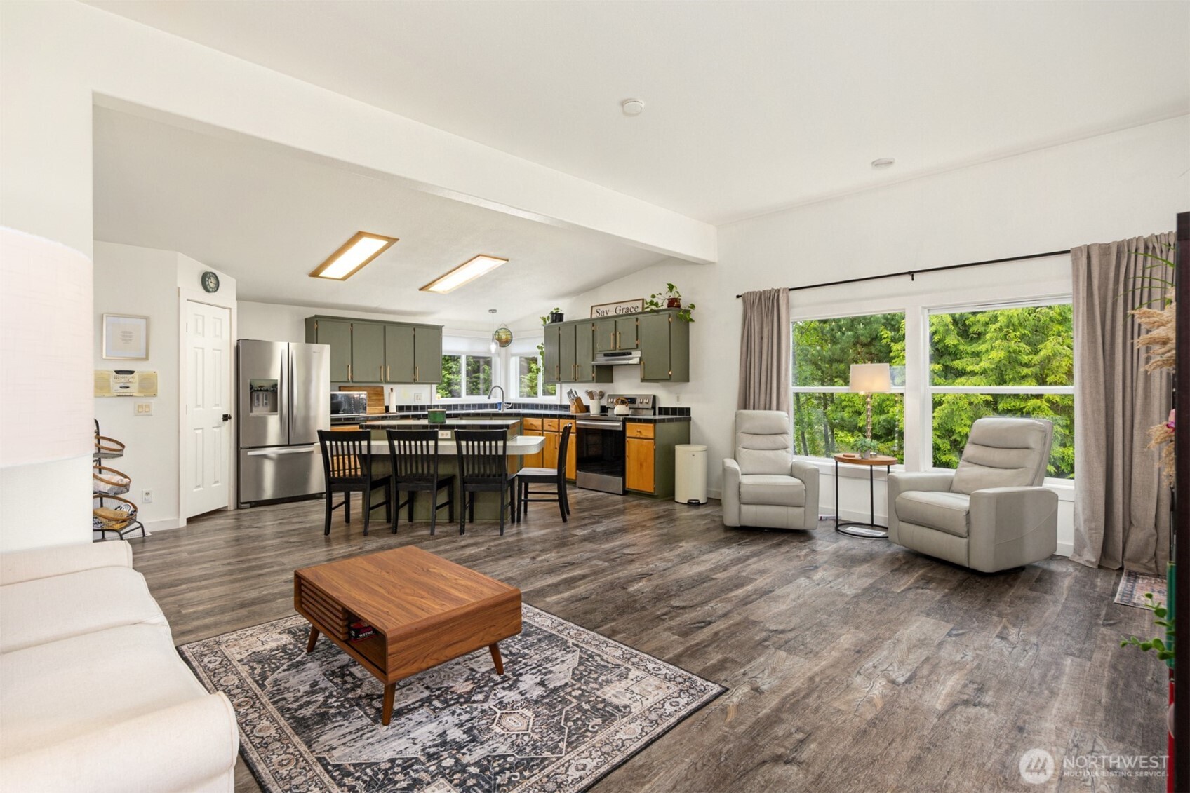 6009 NE Gunderson Road , Poulsbo, WA 98370-8838