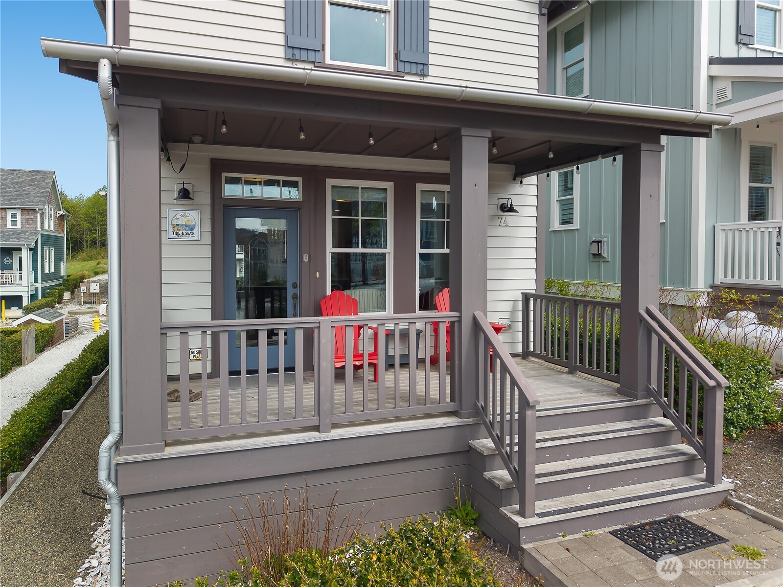74 Horizon Street , Pacific Beach, WA 98571