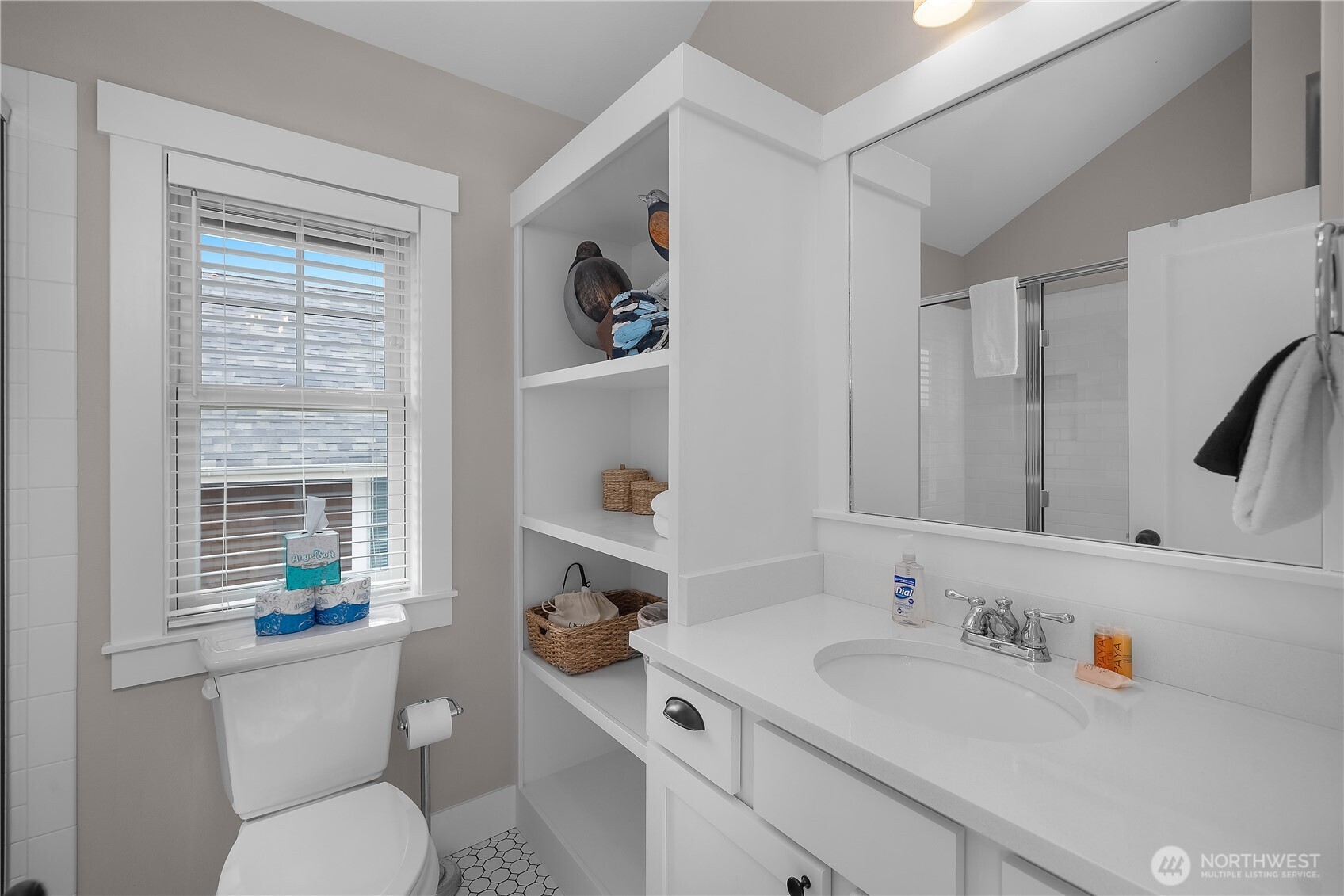 74 Horizon Street , Pacific Beach, WA 98571