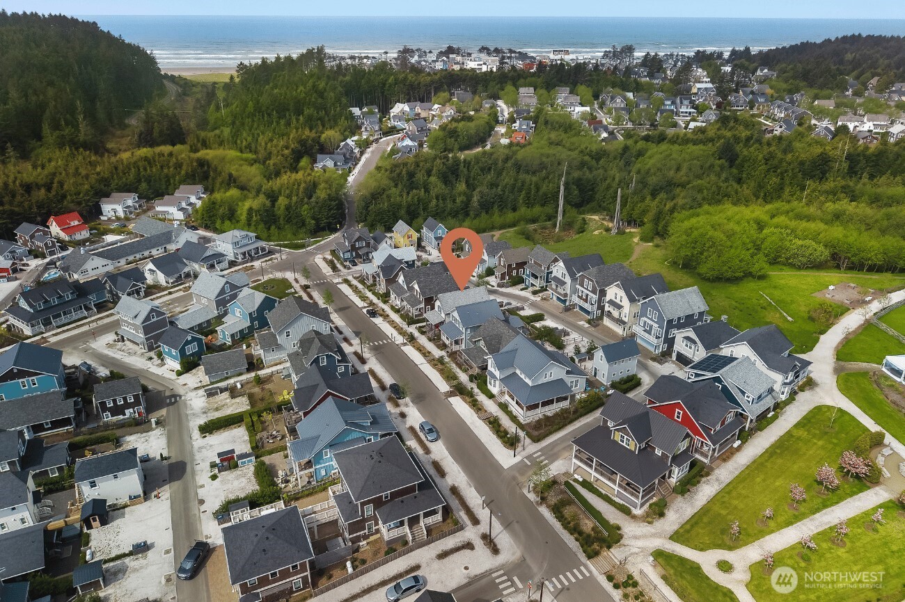 74 Horizon Street , Pacific Beach, WA 98571