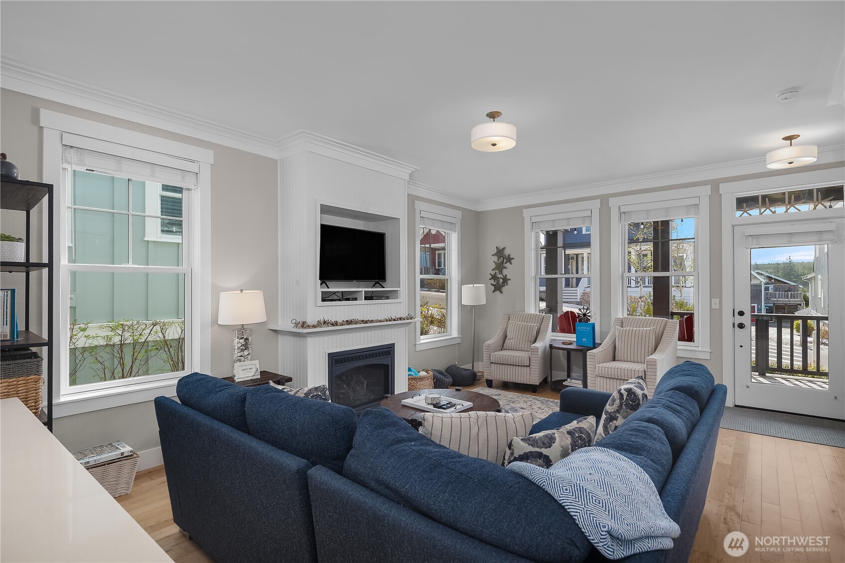 74 Horizon Street , Pacific Beach, WA 98571