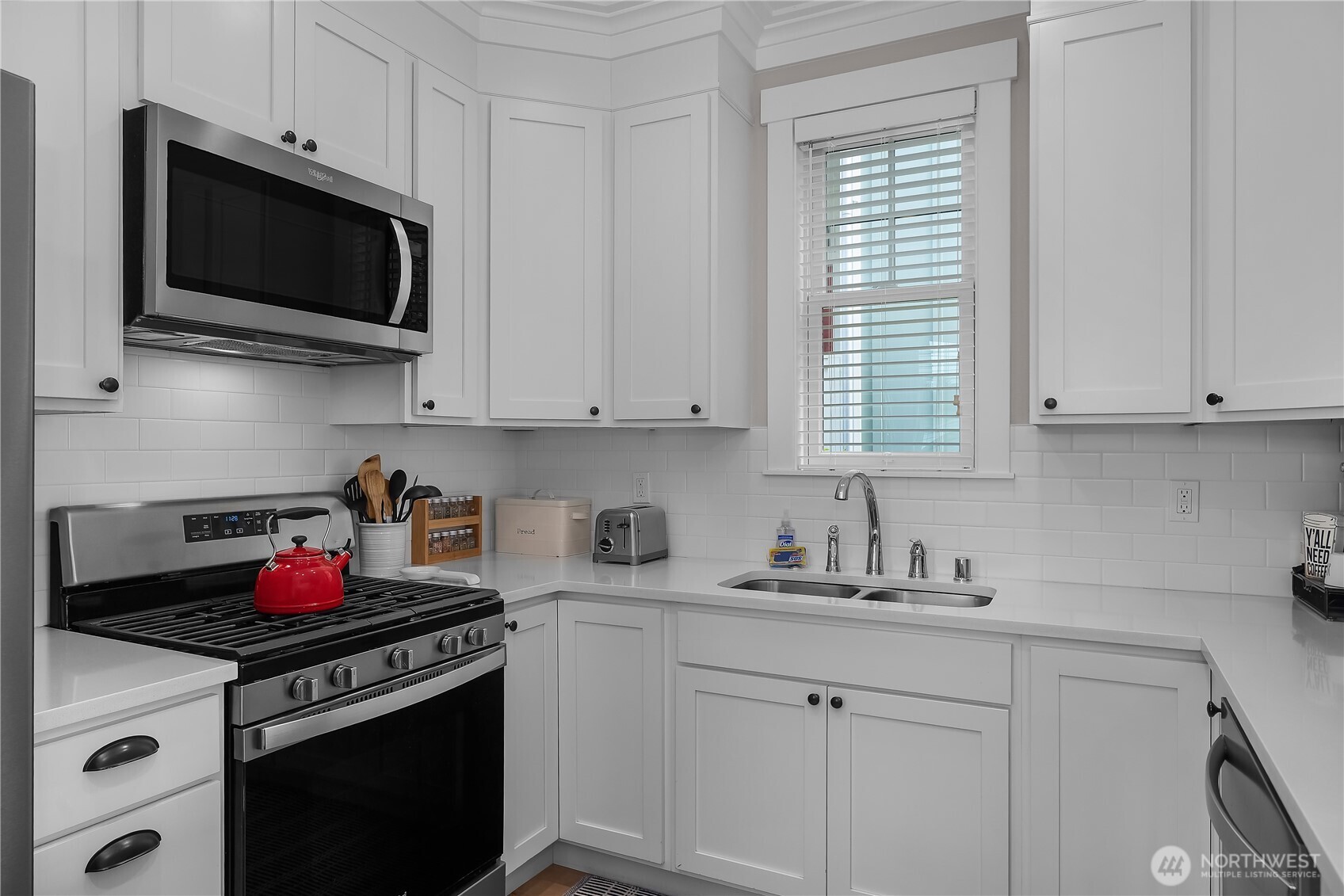74 Horizon Street , Pacific Beach, WA 98571