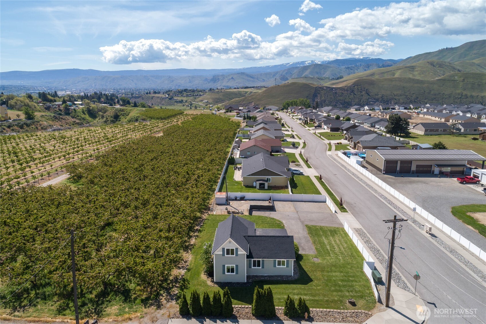 25 Sun Valley Drive , Wenatchee, WA 98801