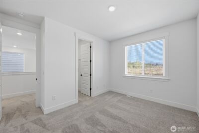 32143 Myrtle Avenue SE, Black Diamond, WA 98010 - Photo 12