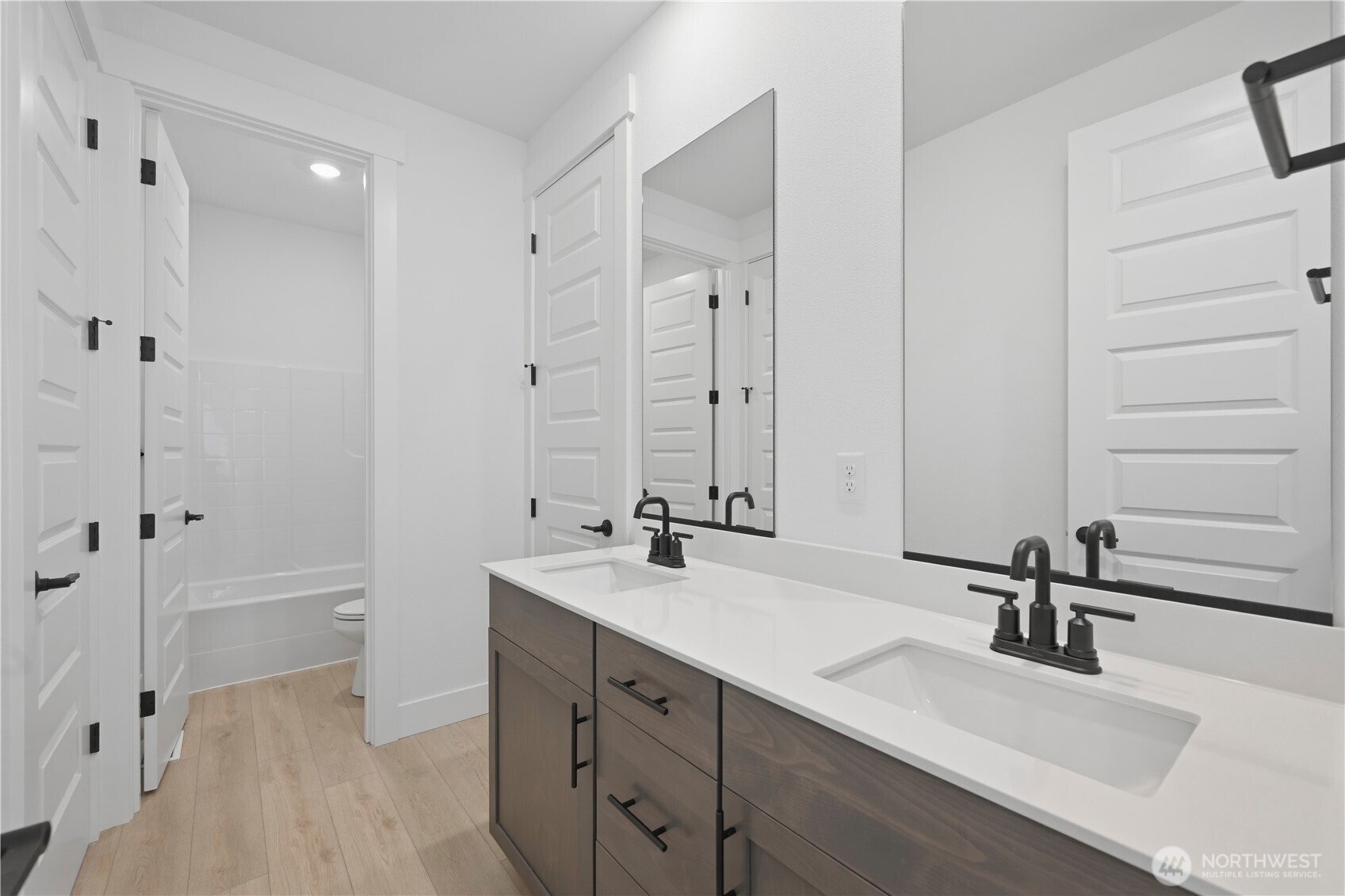 32143 Myrtle Avenue SE, Black Diamond, WA 98010