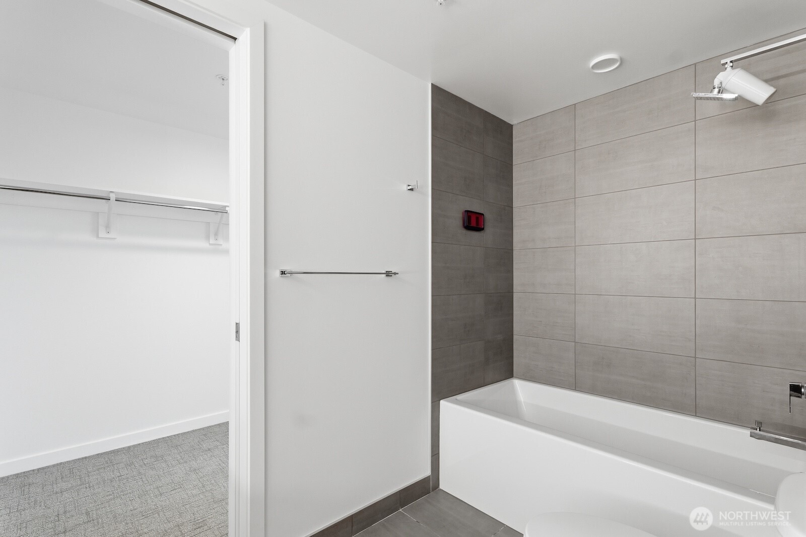 1808 Minor Avenue #2100, Seattle, WA 98101