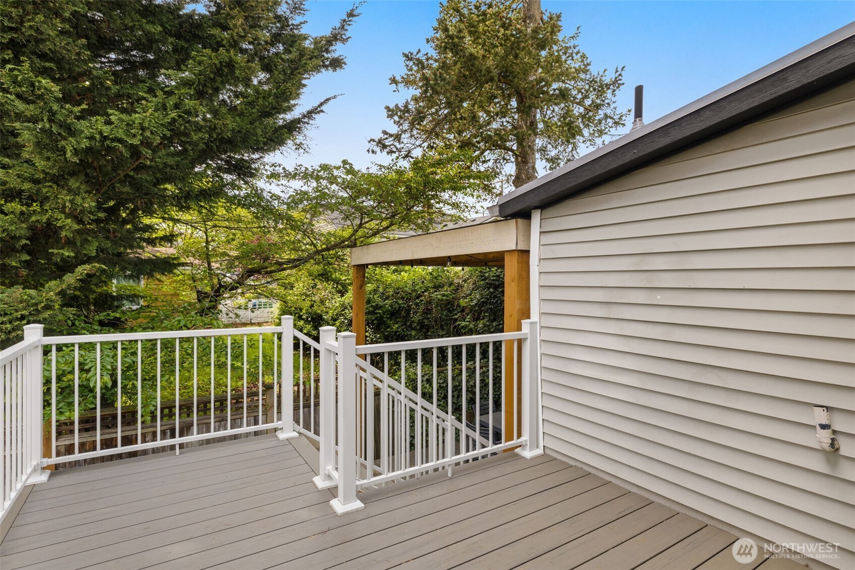 6241 6th Avenue NW, Seattle, WA 98107