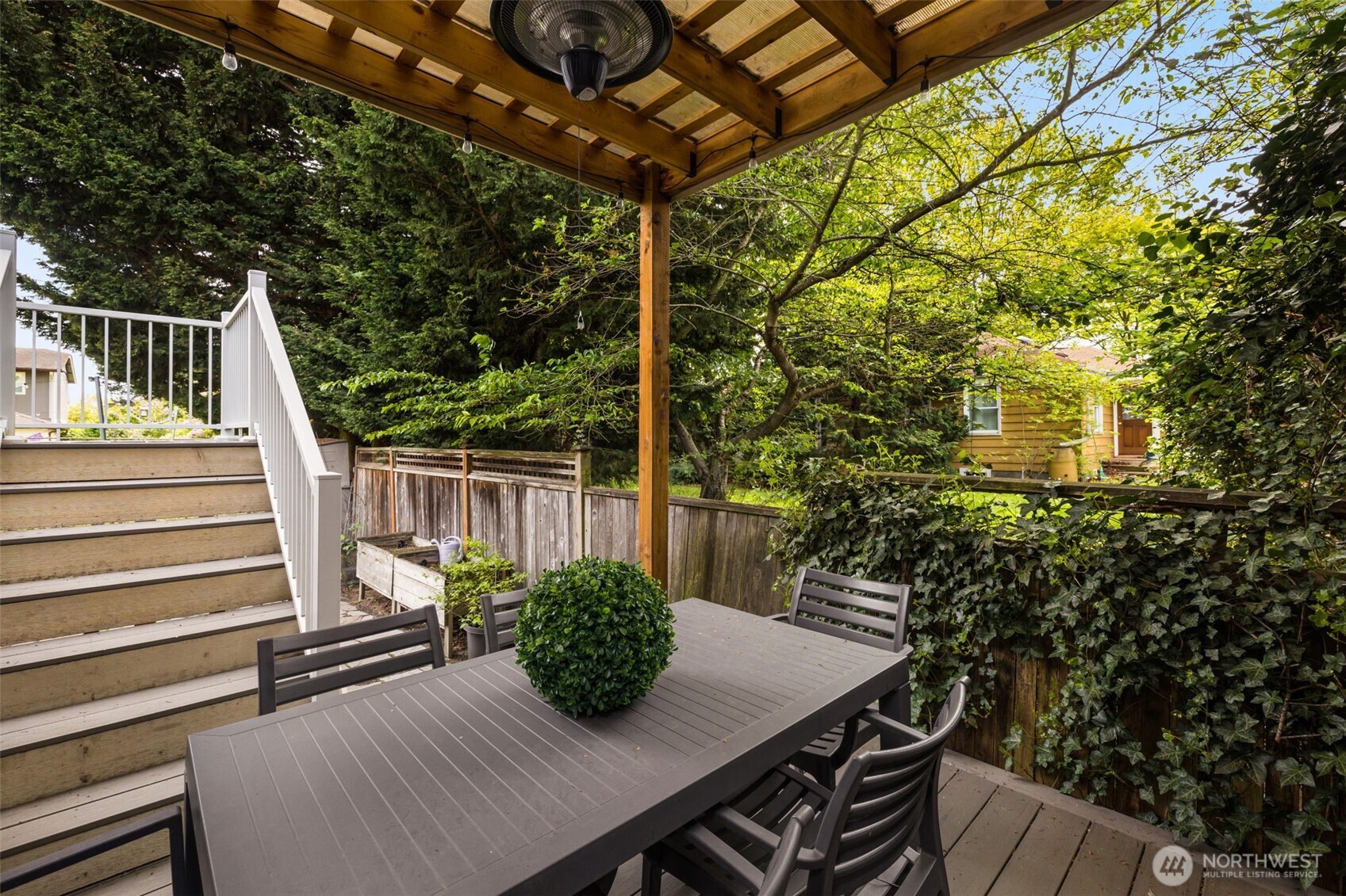 6241 6th Avenue NW, Seattle, WA 98107