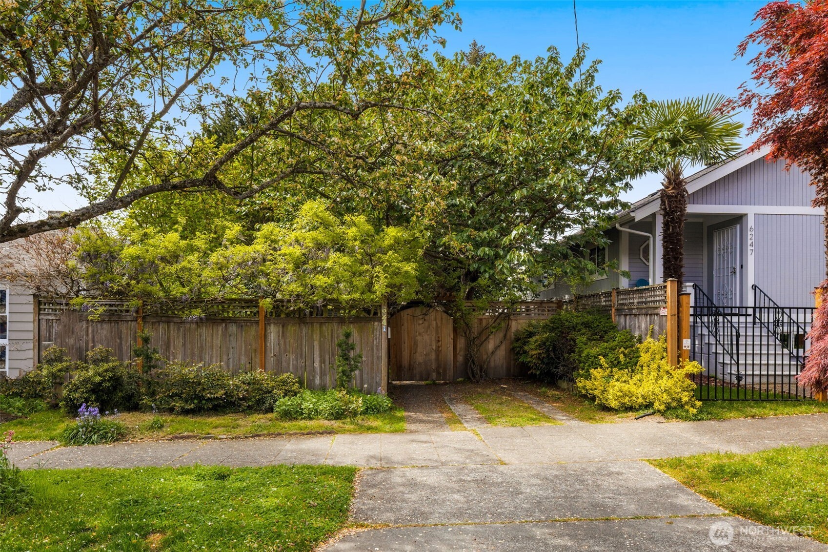 6241 6th Avenue NW, Seattle, WA 98107