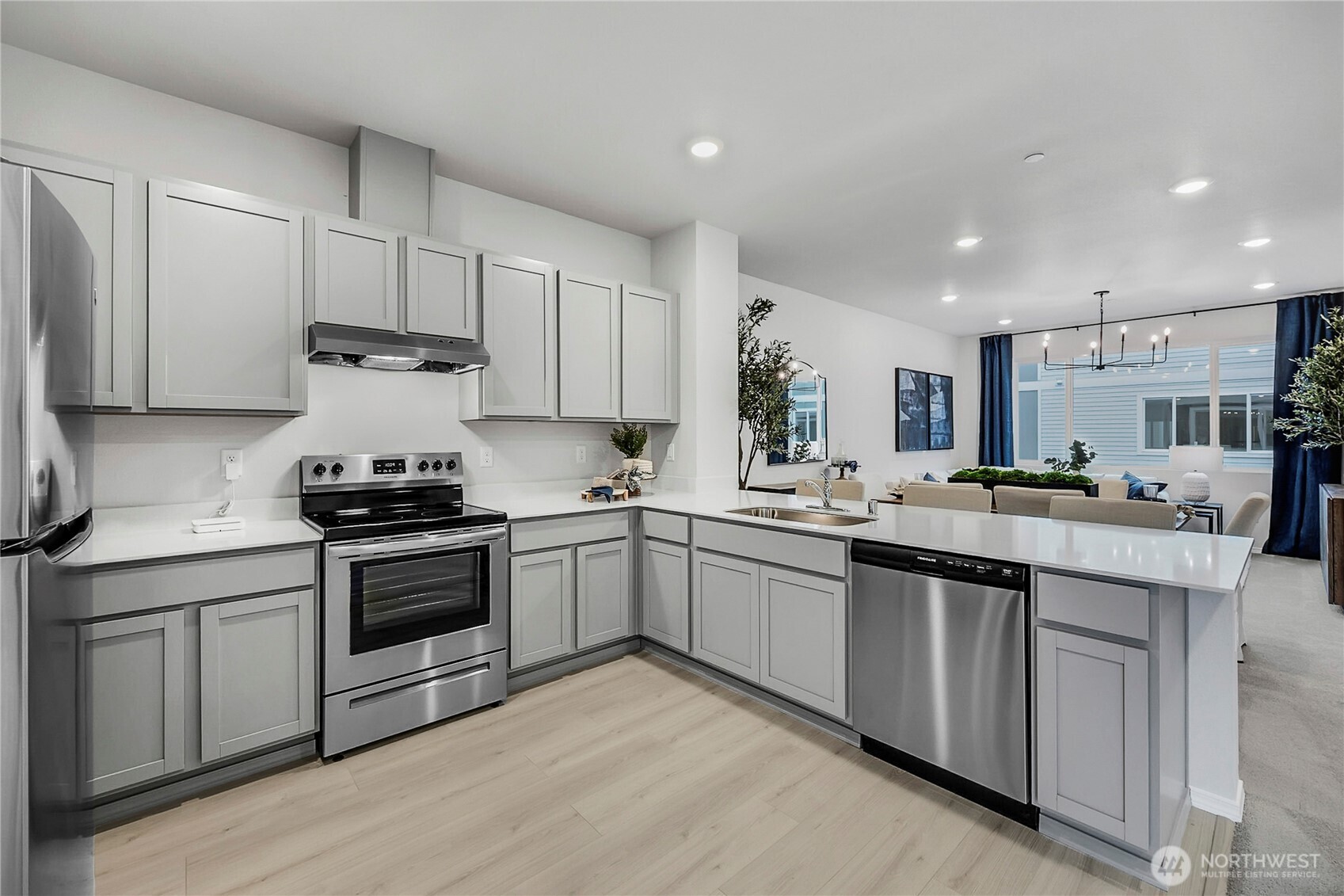 34212 Emerald Ridge Avenue SE, Black Diamond, WA 98010