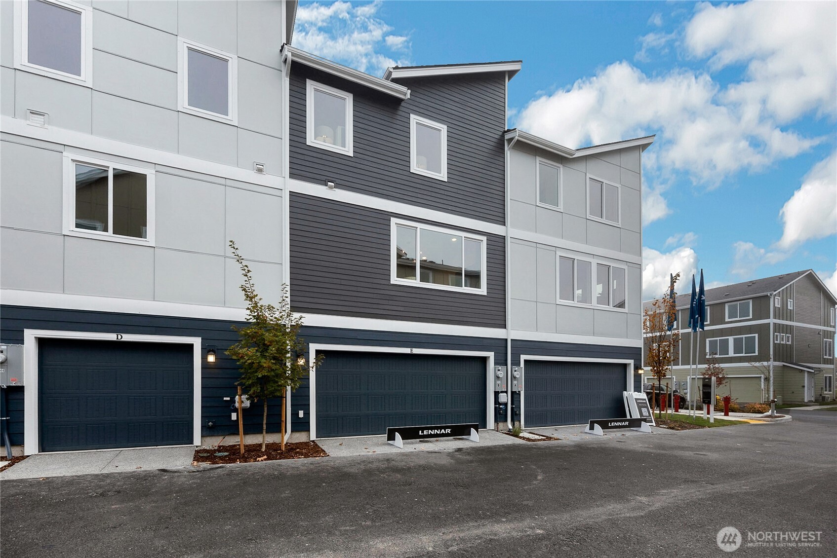 34212 Emerald Ridge Avenue SE, Black Diamond, WA 98010
