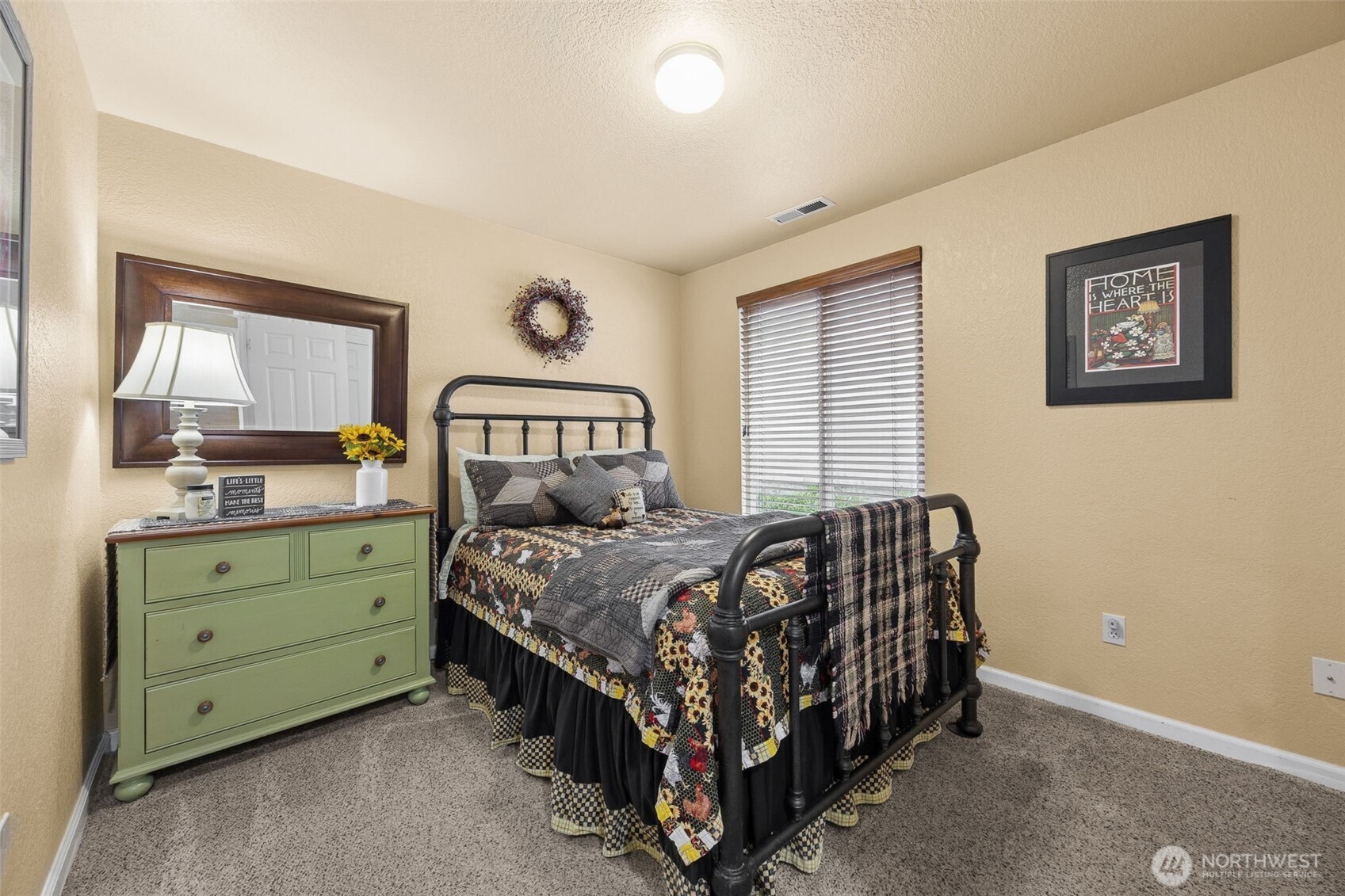2404 Bowman Avenue NW, Olympia, WA 98502