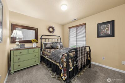 2404 Bowman Avenue NW, Olympia, WA 98502 - Photo 15