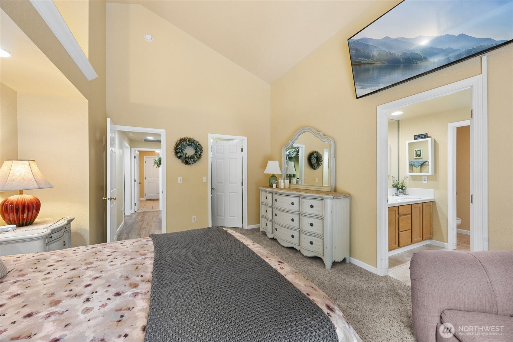 2404 Bowman Avenue NW, Olympia, WA 98502