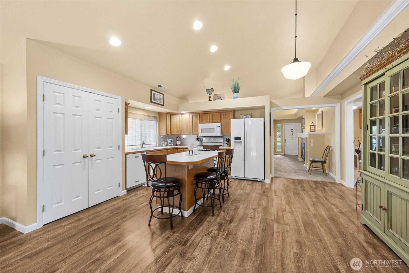 2404 Bowman Avenue NW, Olympia, WA 98502