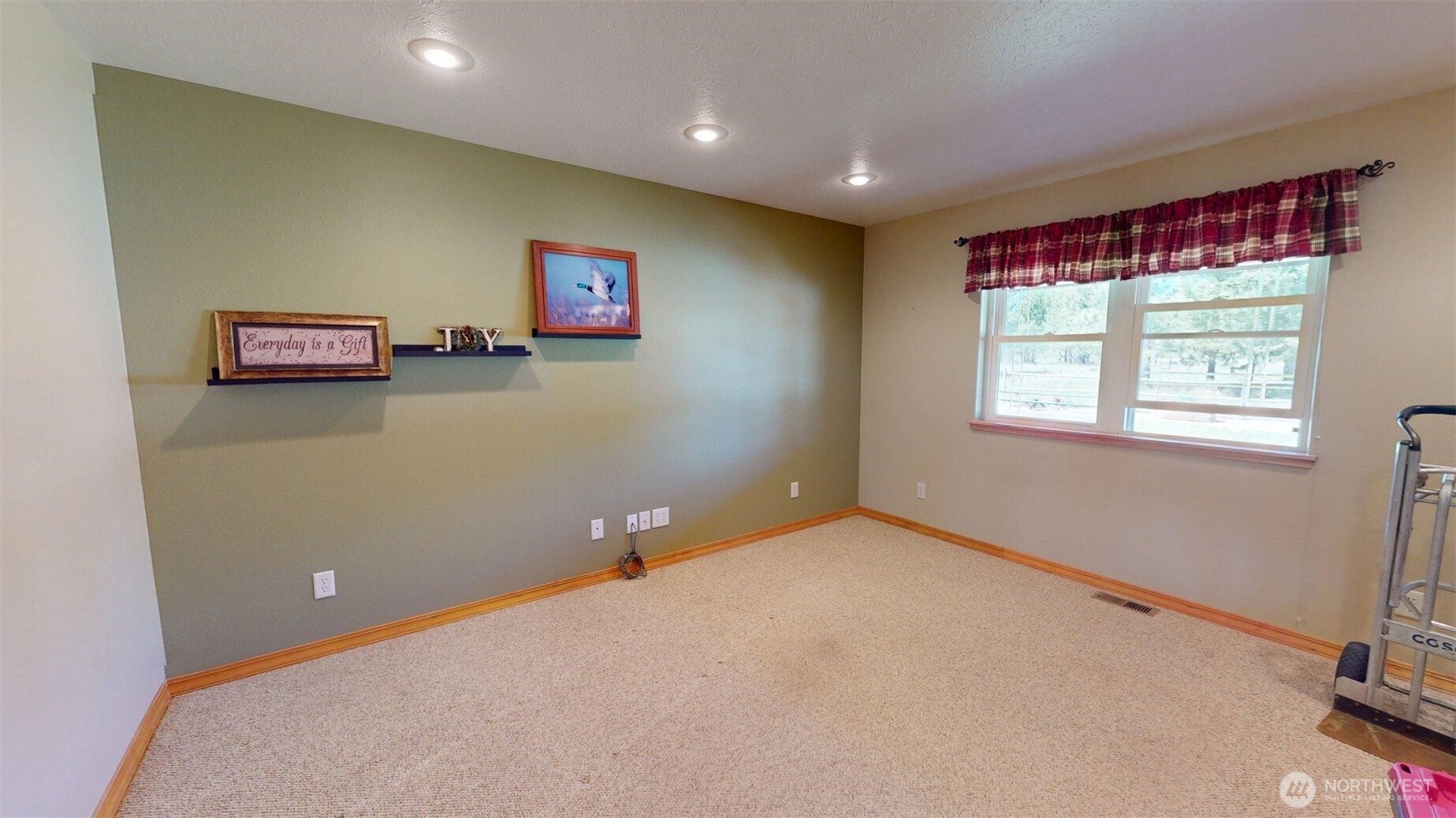 37 No Name Rd , Oroville, WA 98855