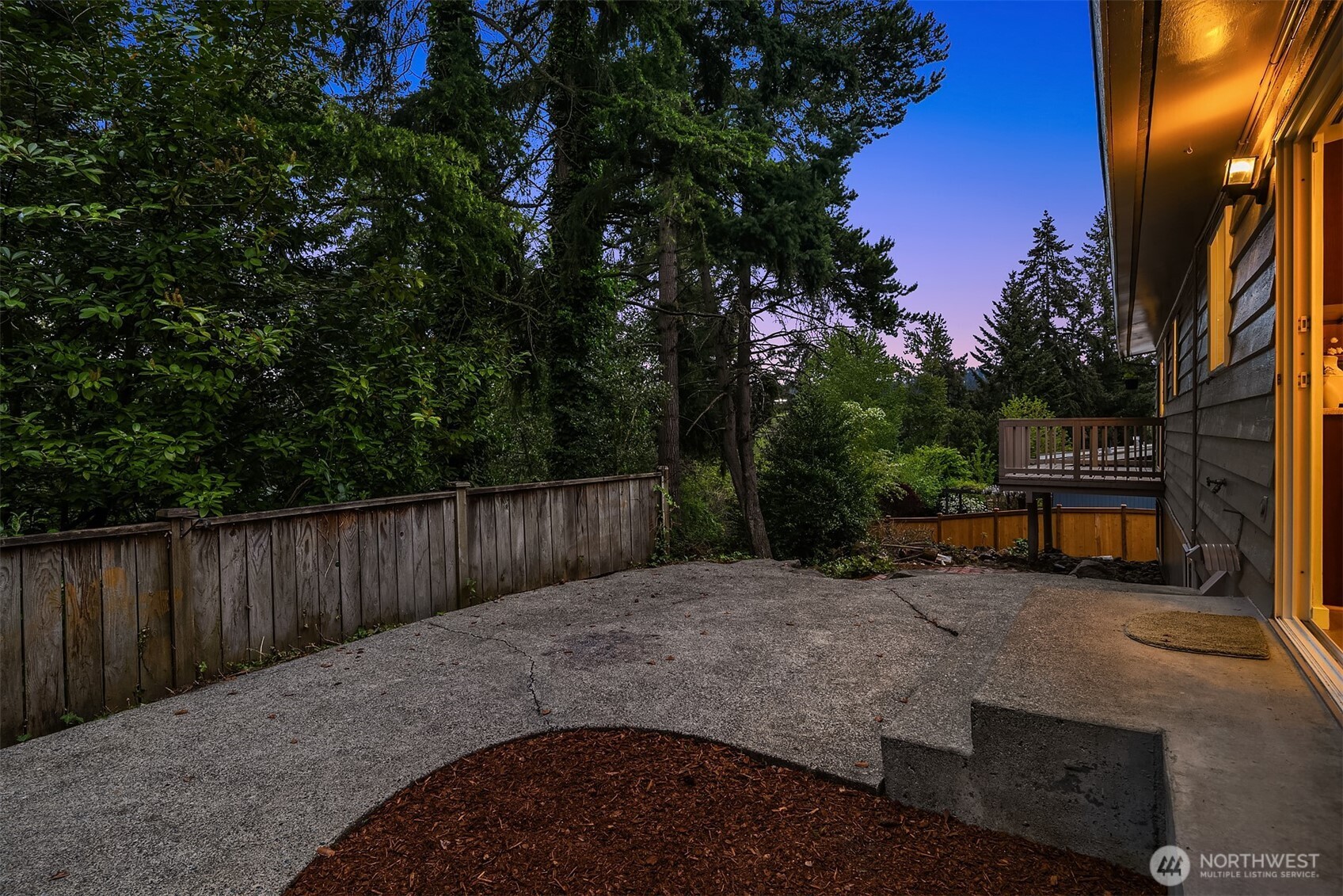 2814 129th Avenue SE, Bellevue, WA 98005