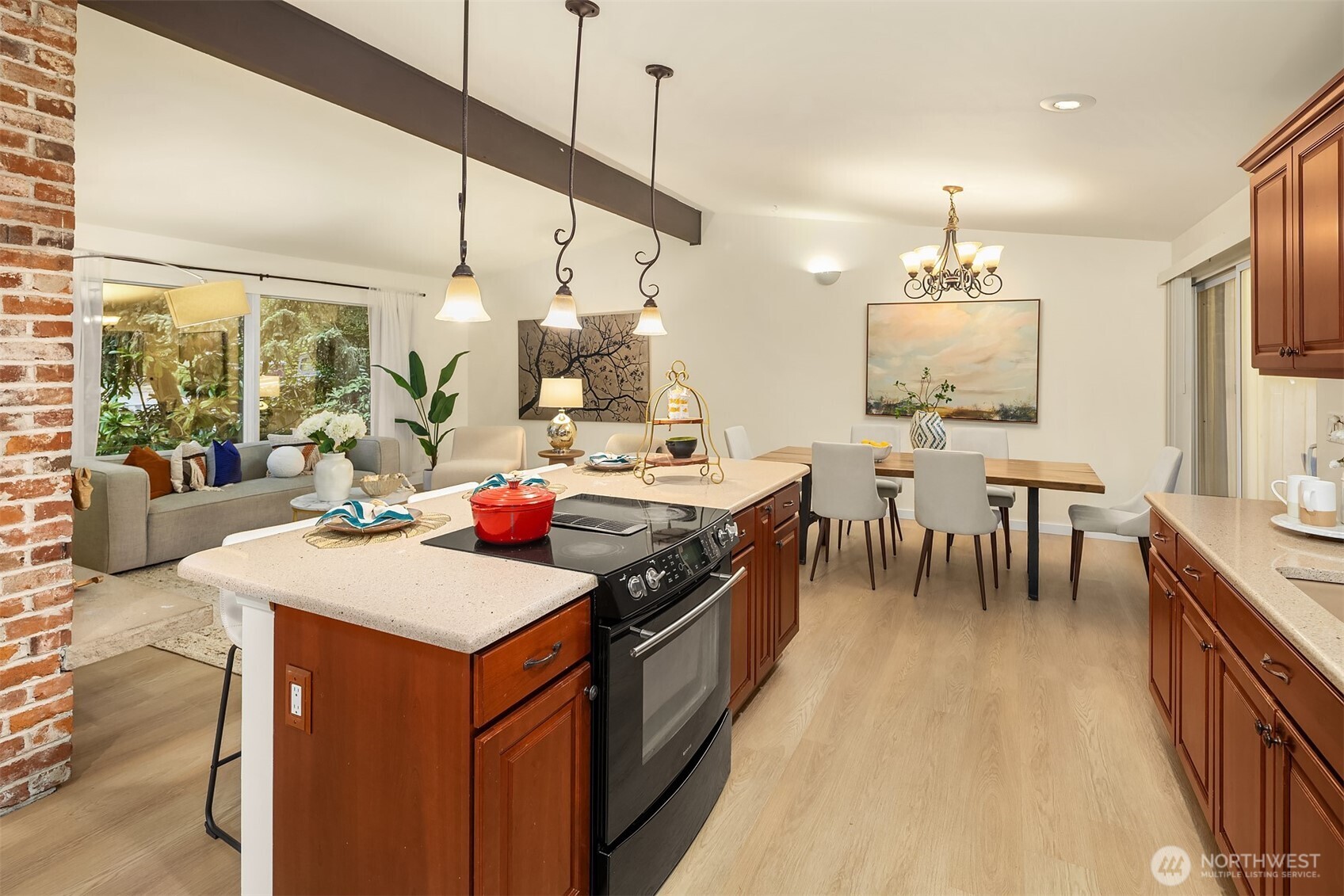 2814 129th Avenue SE, Bellevue, WA 98005