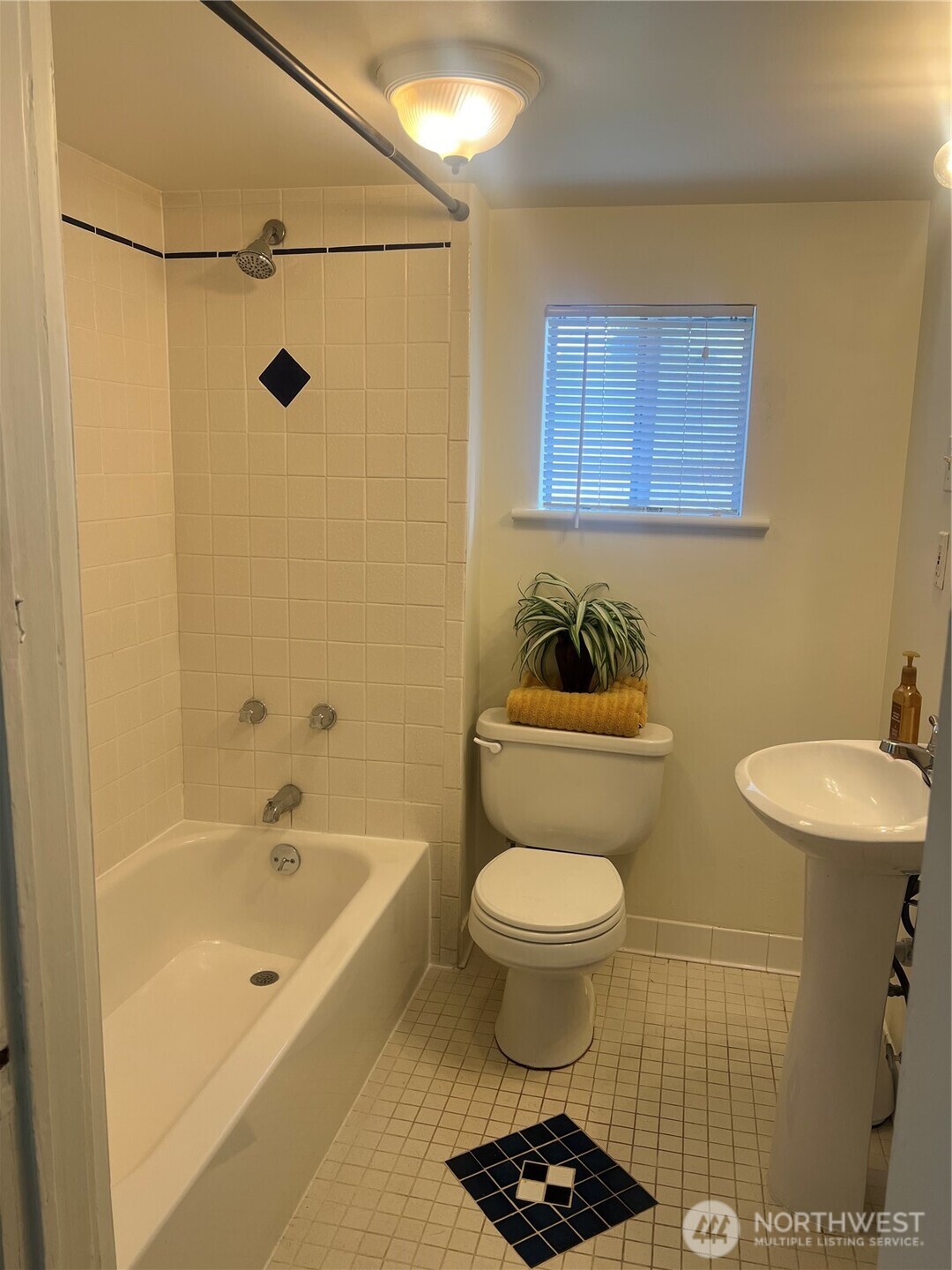 2123 S Wilkeson Street , Tacoma, WA 98405
