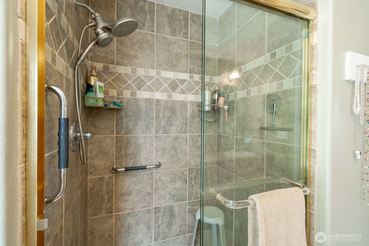 1711 Main Street , Lynden, WA 98264