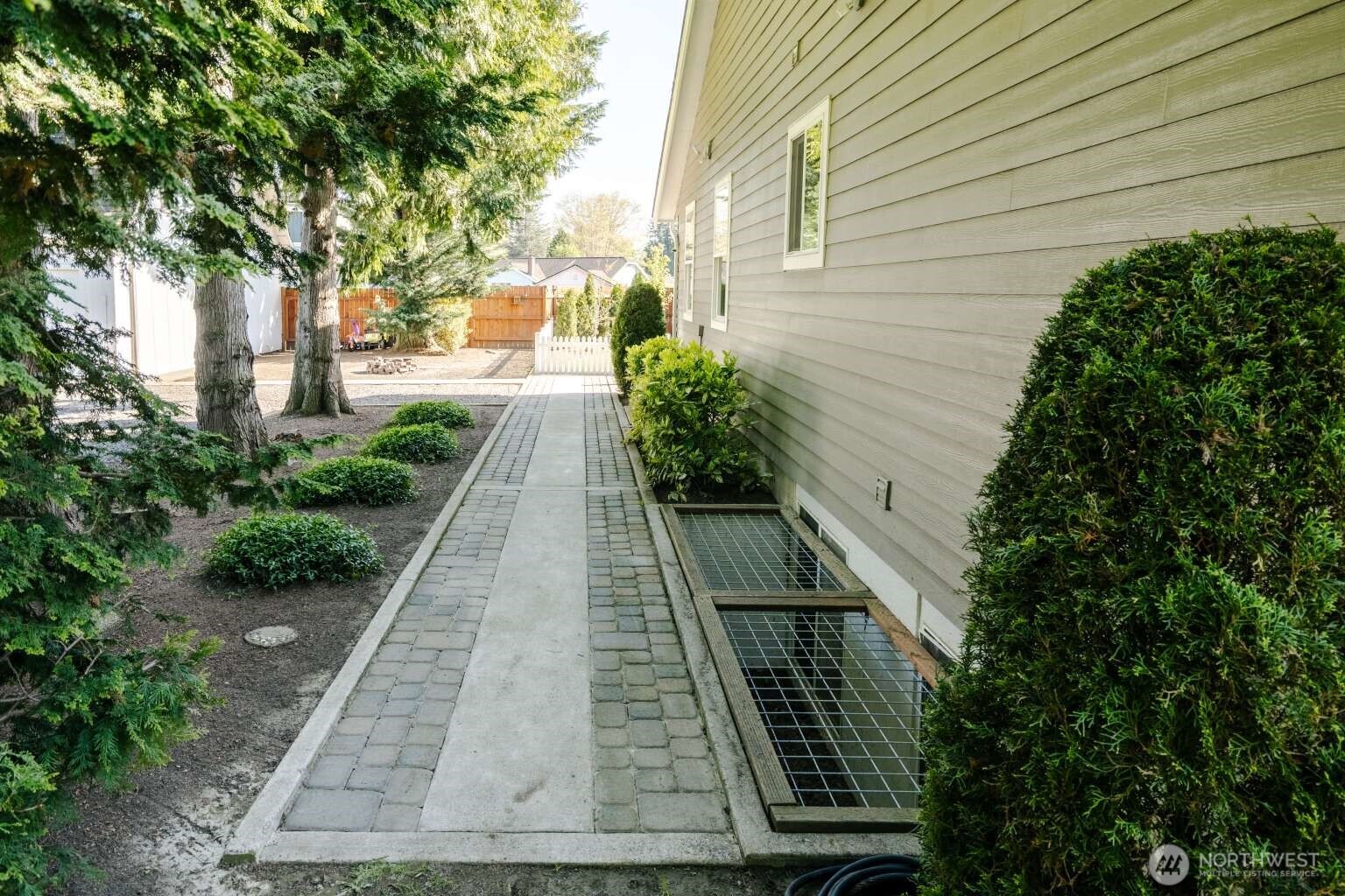 1711 Main Street , Lynden, WA 98264
