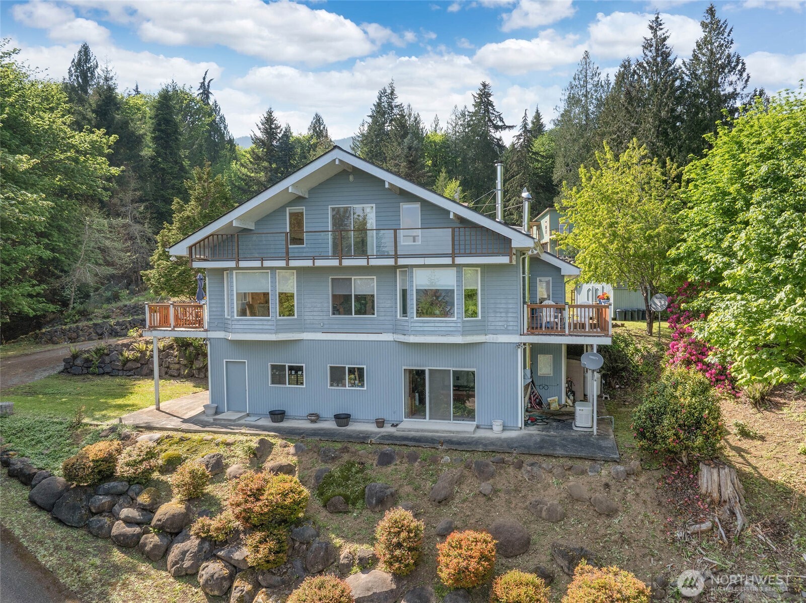 60 Cedar Place , Brinnon, WA 98320