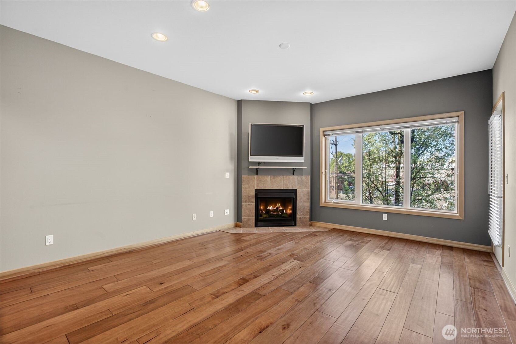 300 W 8th Street #324, Vancouver, WA 98660