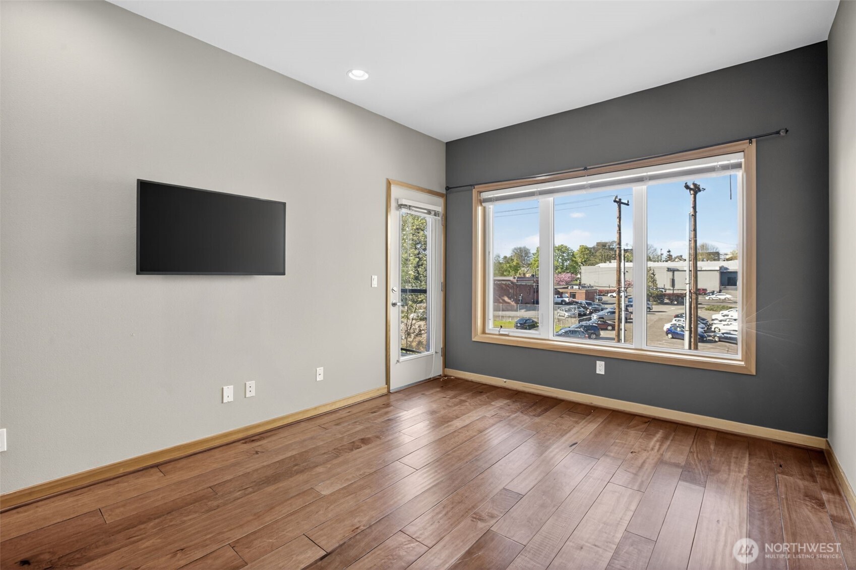 300 W 8th Street #324, Vancouver, WA 98660