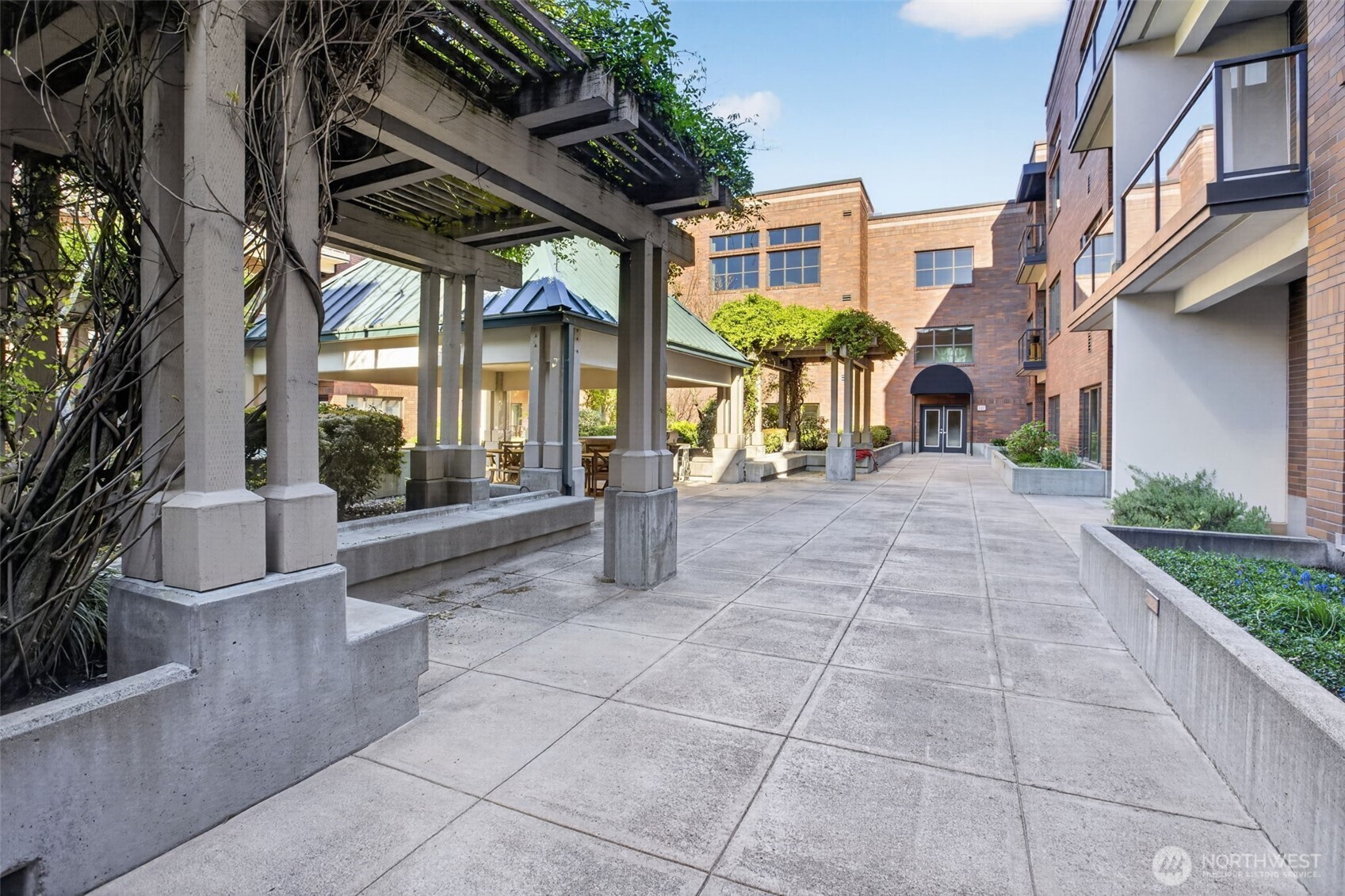 300 W 8th Street #324, Vancouver, WA 98660