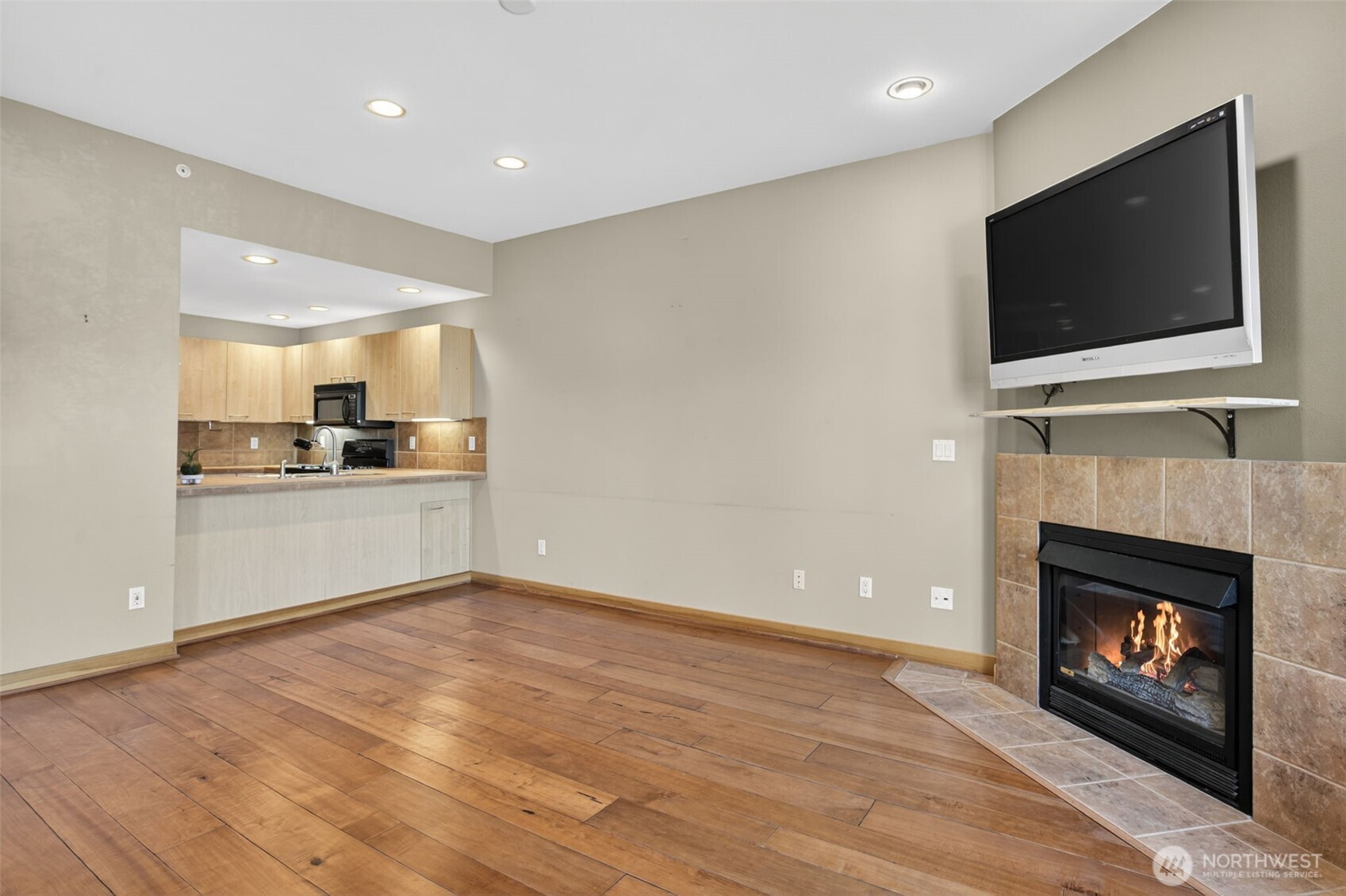 300 W 8th Street #324, Vancouver, WA 98660