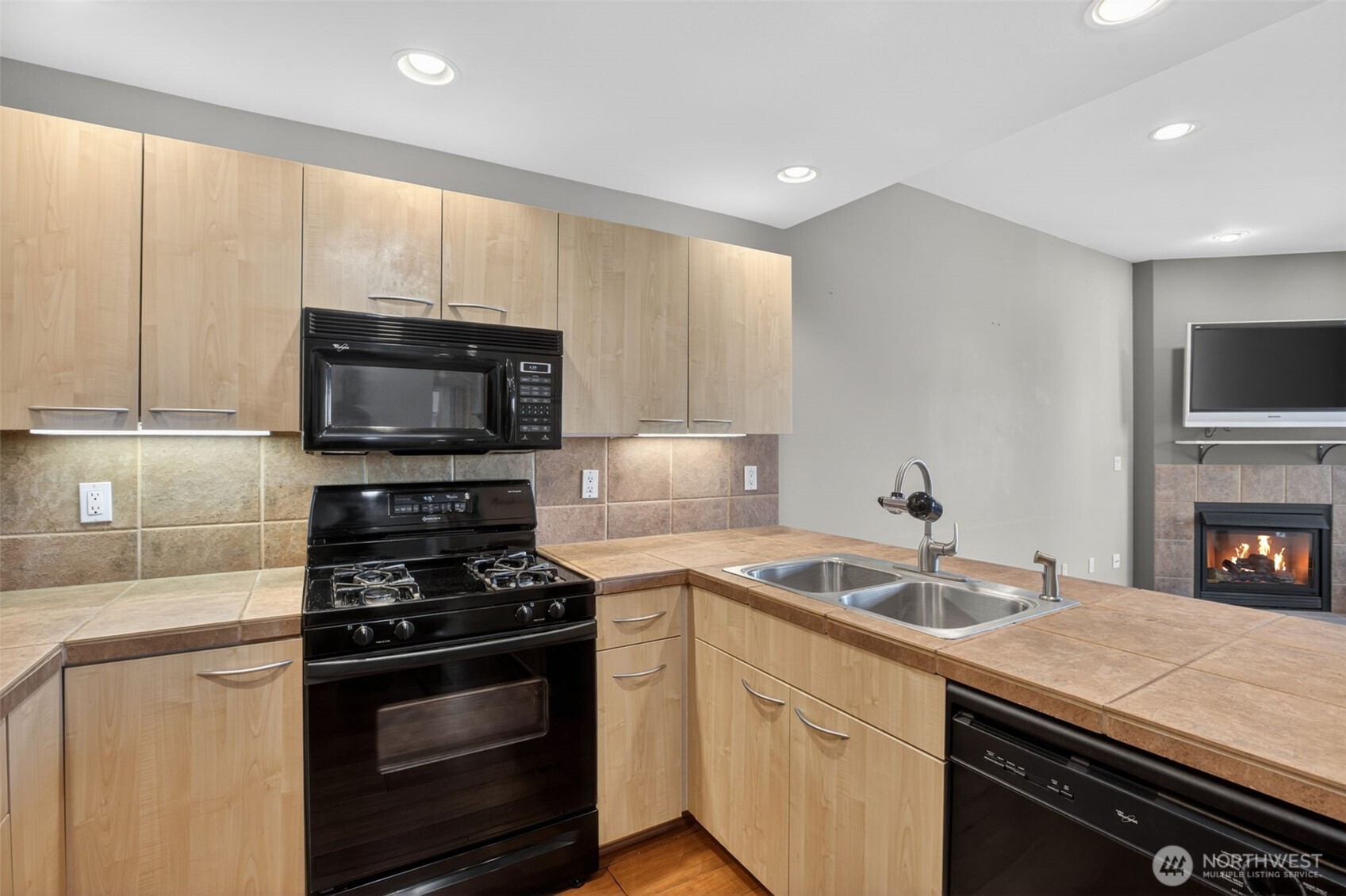 300 W 8th Street #324, Vancouver, WA 98660
