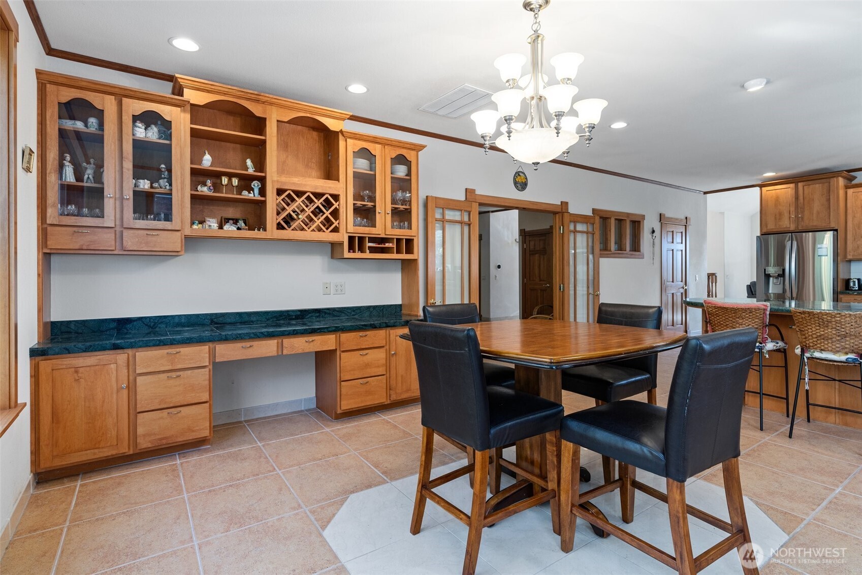 238 25th Street NW, Long Beach, WA 98631