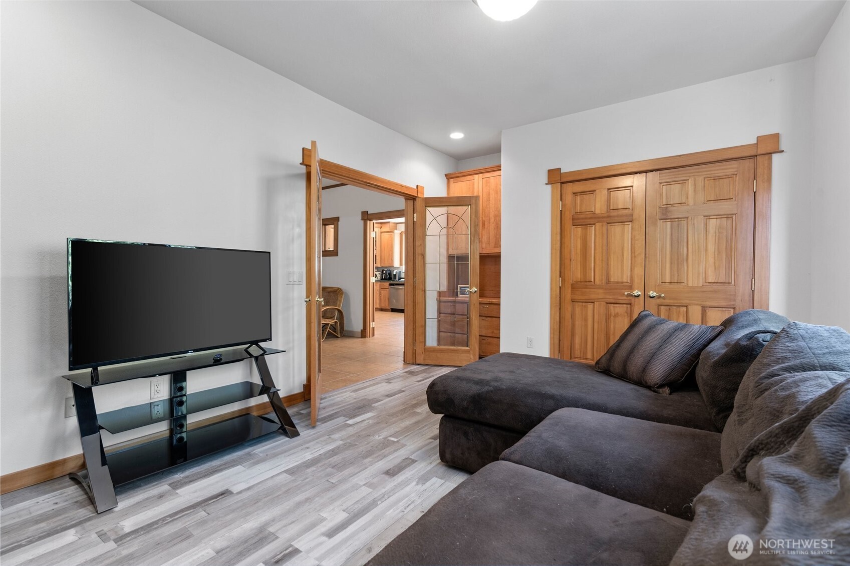 238 25th Street NW, Long Beach, WA 98631