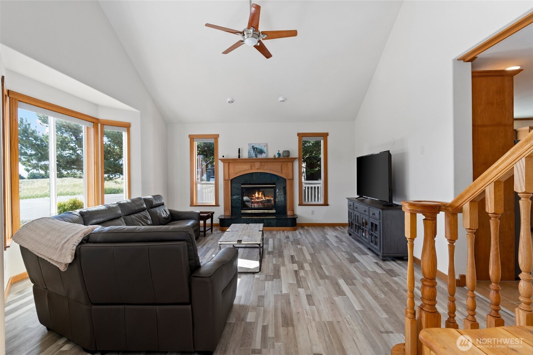 238 25th Street NW, Long Beach, WA 98631