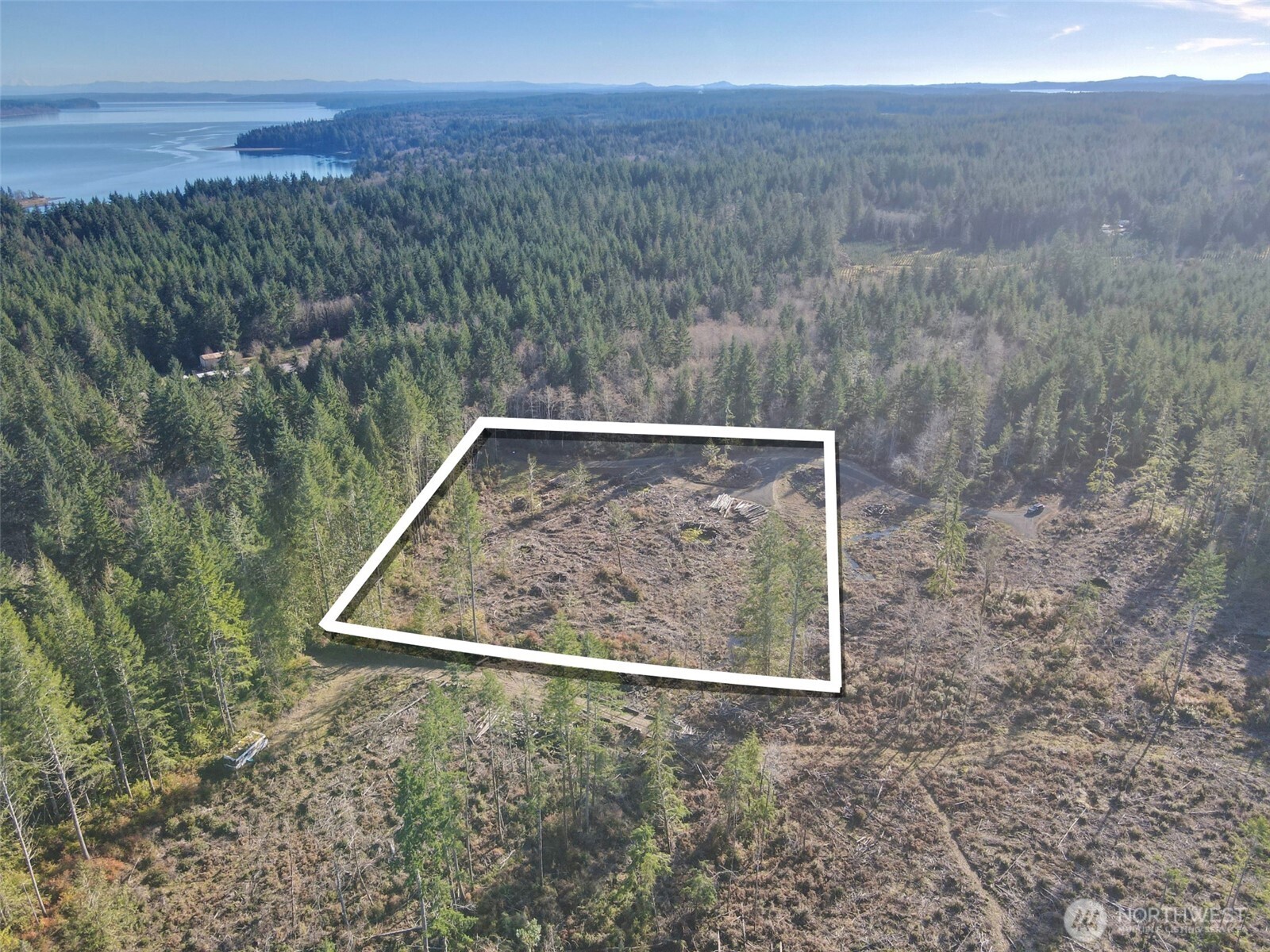 250 E Solbakk Veien Road , Shelton, WA 98584