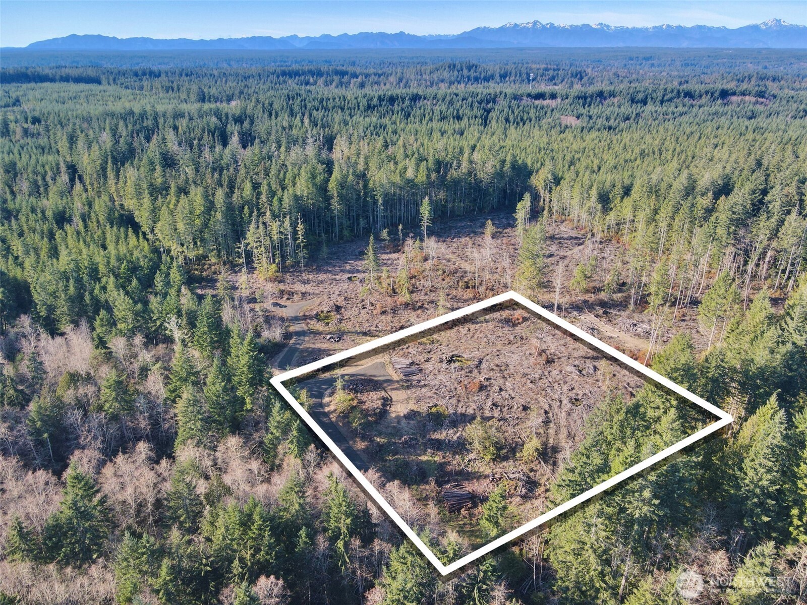 250 E Solbakk Veien Road , Shelton, WA 98584